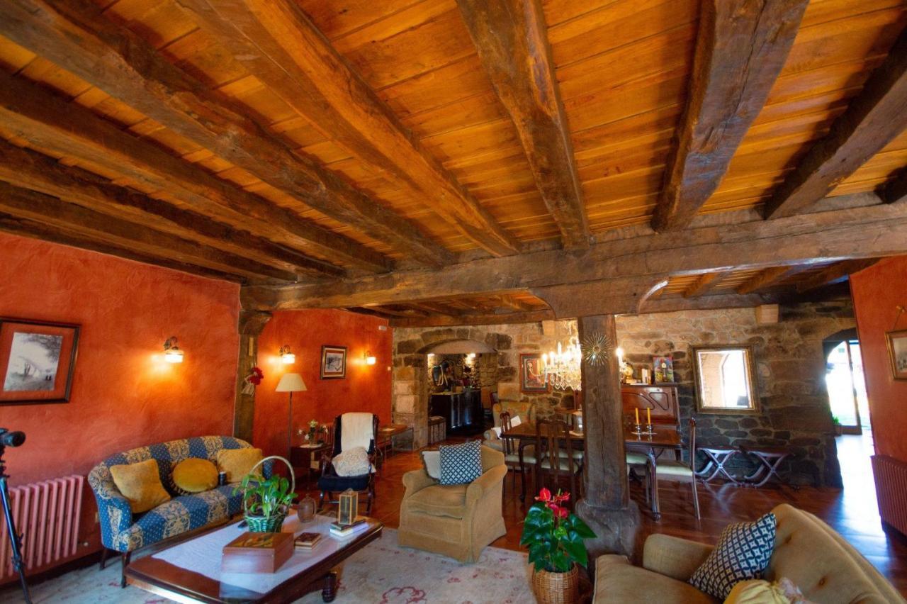Hotel La Casona De Barrio, Alto Campoo Barrio  Екстериор снимка