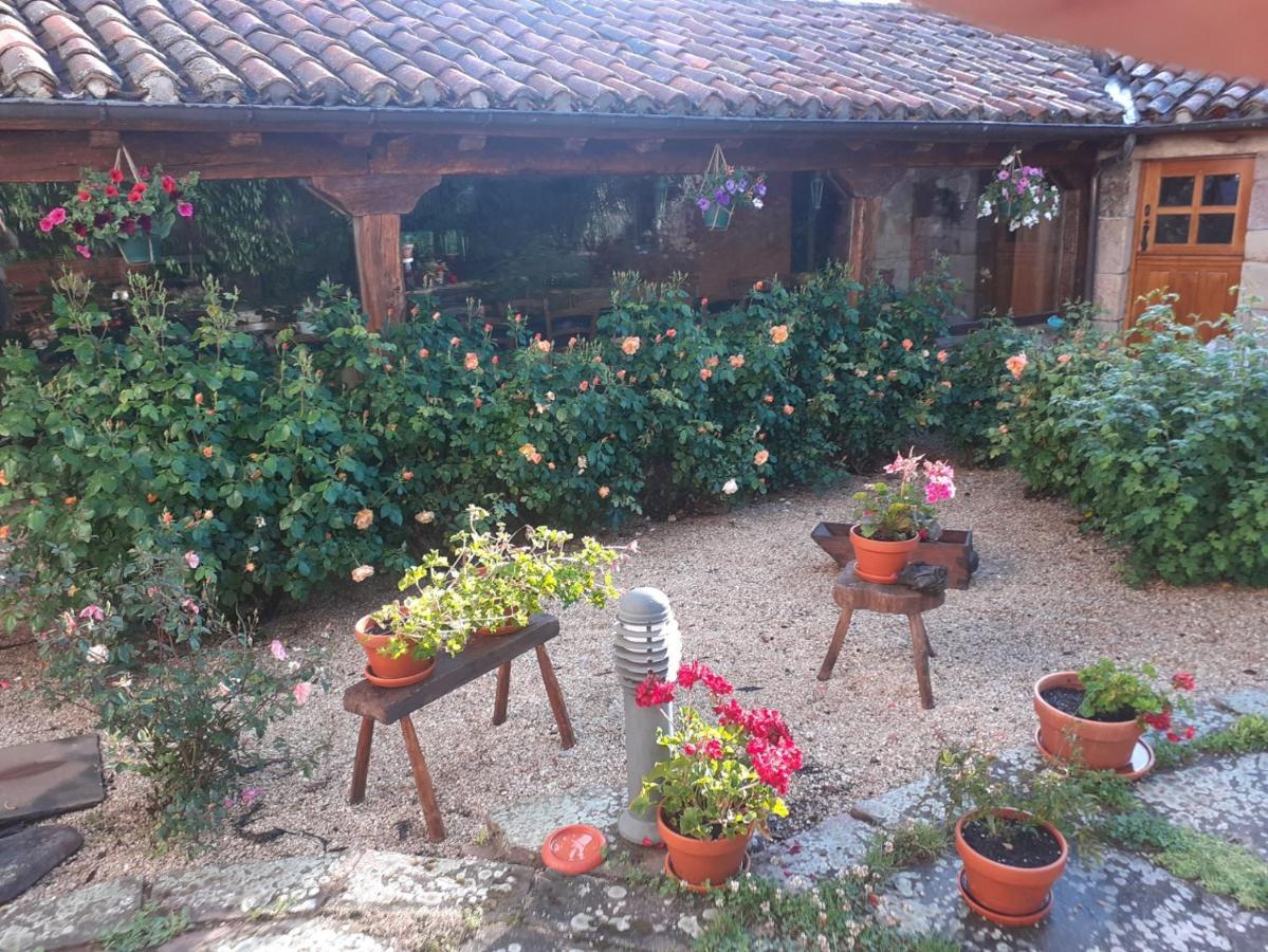 Hotel La Casona De Barrio, Alto Campoo Barrio  Екстериор снимка