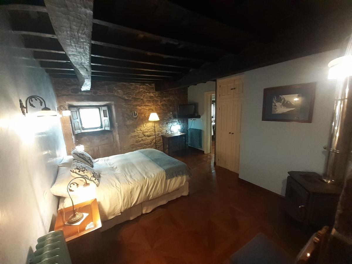 Hotel La Casona De Barrio, Alto Campoo Barrio  Екстериор снимка