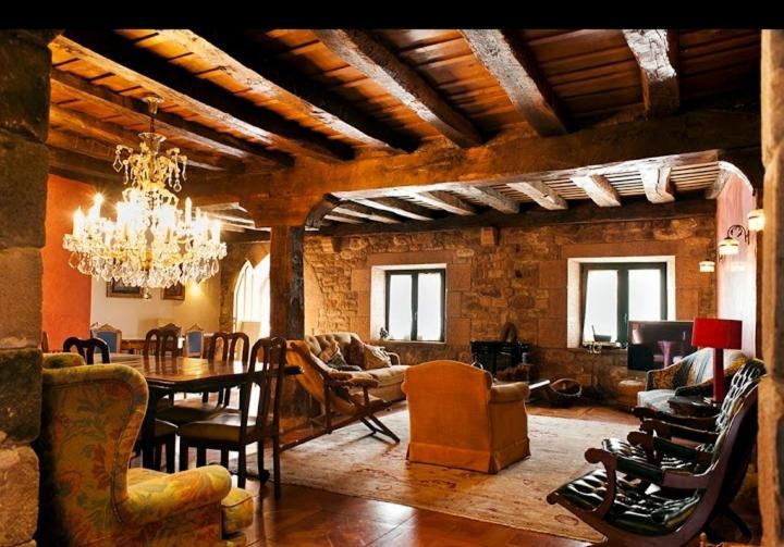 Hotel La Casona De Barrio, Alto Campoo Barrio  Екстериор снимка